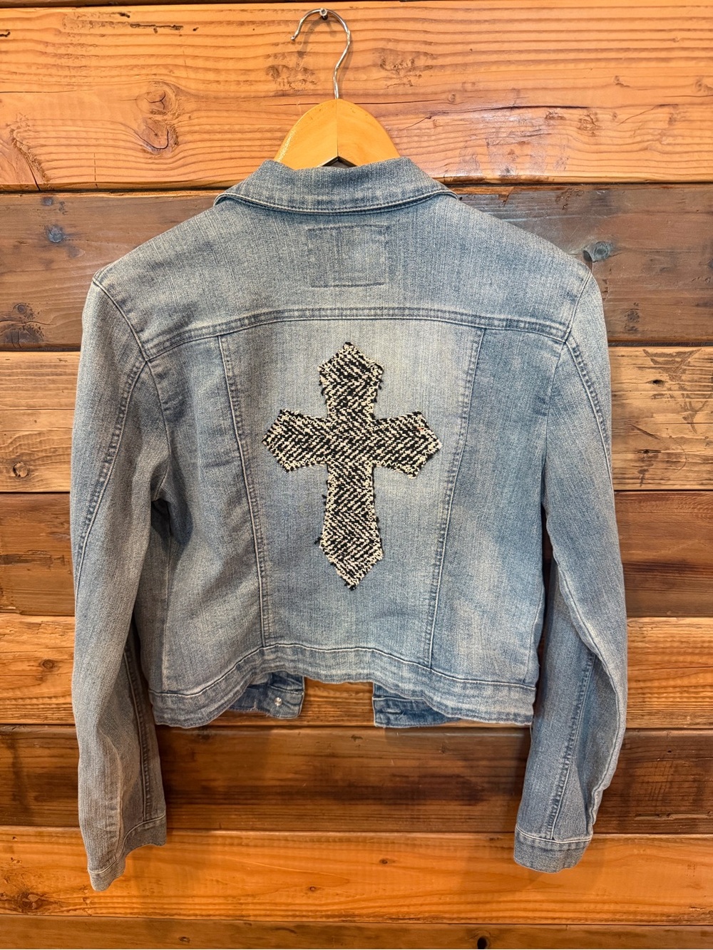 American Rag MadAndie One-of-a-Kind Custom Cross Light Blue Denim Jacket - S - Picture 1 of 6